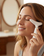 Cargar imagen en el visor de la galería, Masajador cuello y papada con vibración / SkinTone
