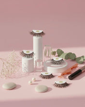 Cargar imagen en el visor de la galería, Pestañas Magnéticas reutilizables / MagicLash
